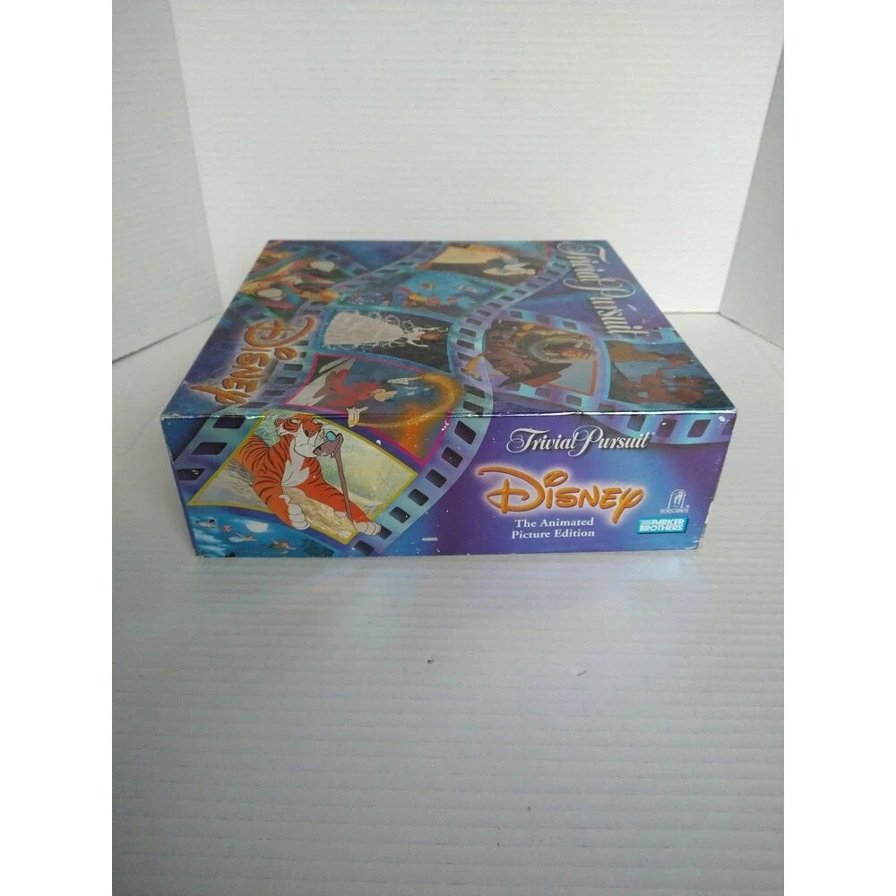 Disney Trivial Pursuit Animated Picture Edition 2002 Complete Board Game Vintage